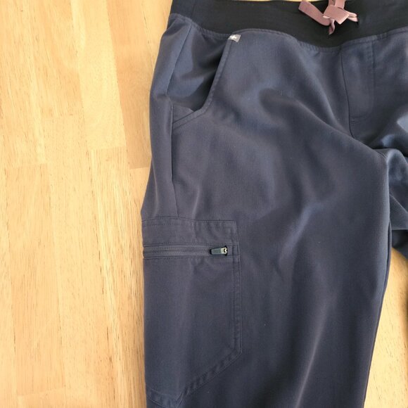 Figs High Waisted Zamora Jogger Scrub Pants - Grey - sz M - EUC - Picture 6 of 9